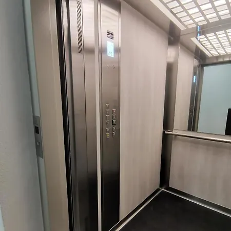 아파트 Cozy One-bedroom At Ljubovic Park 포드고리차